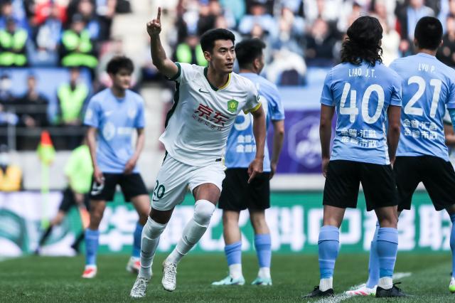 足球即场比分-【中超】王子铭法比奥头球张玉宁失点 英博0比2国安